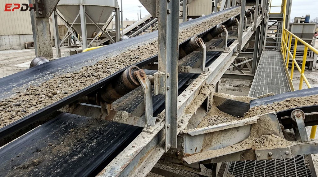Aggregate belt conveyor and its rollers in a batching plant